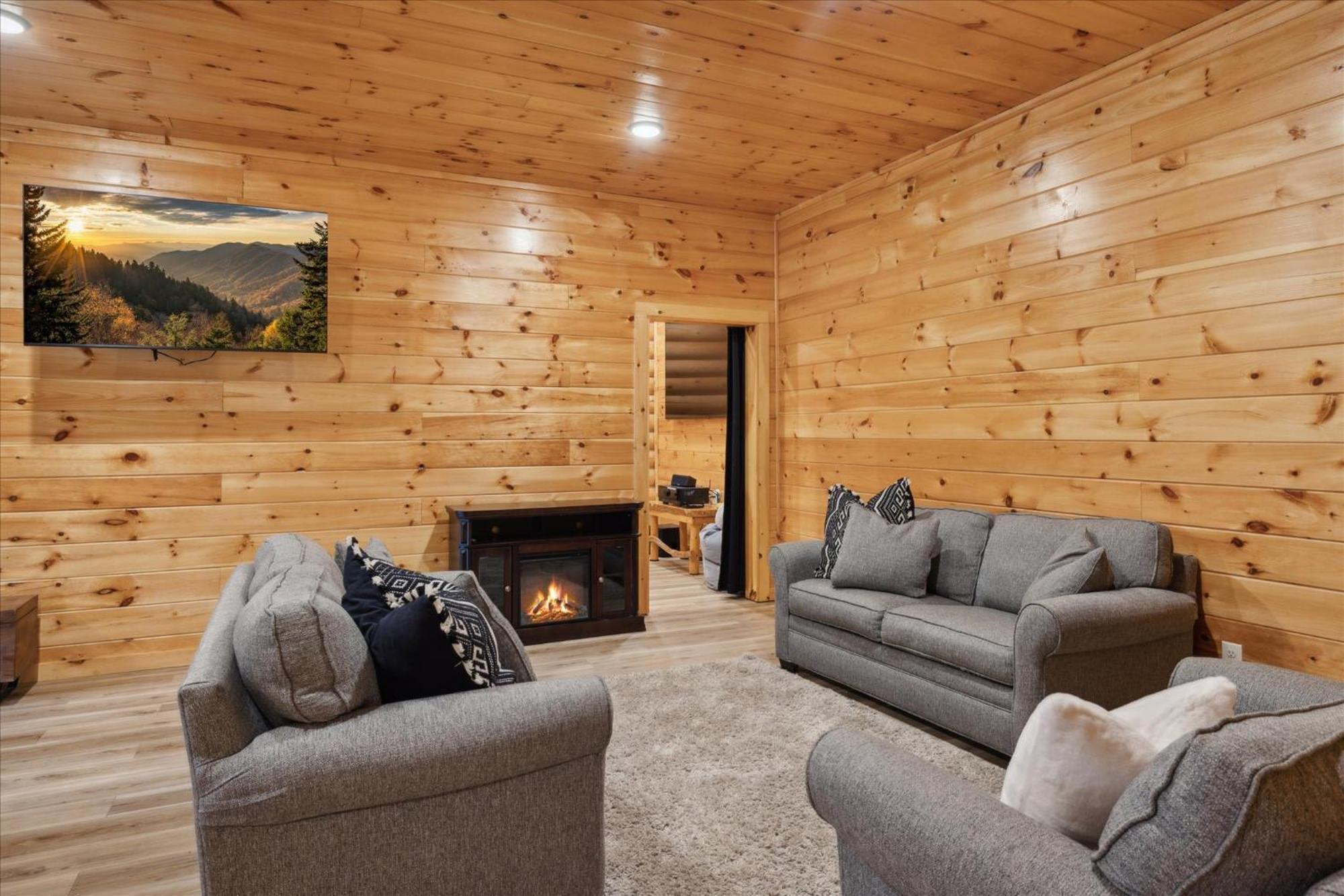 Hot Tub Fire Pit Game Room Theater Easy Access Sleeps 12 - Black Bear Lodge ピジョンフォージ エクステリア 写真