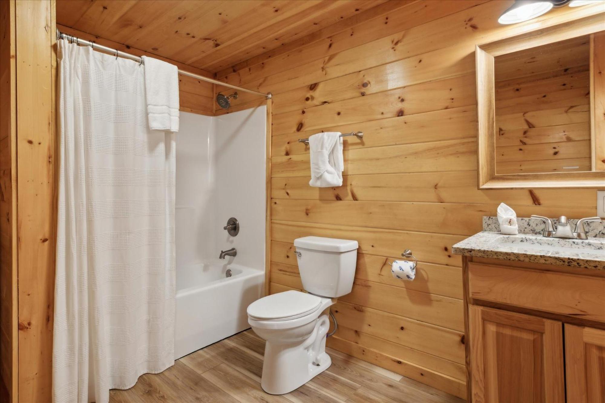 Hot Tub Fire Pit Game Room Theater Easy Access Sleeps 12 - Black Bear Lodge ピジョンフォージ エクステリア 写真