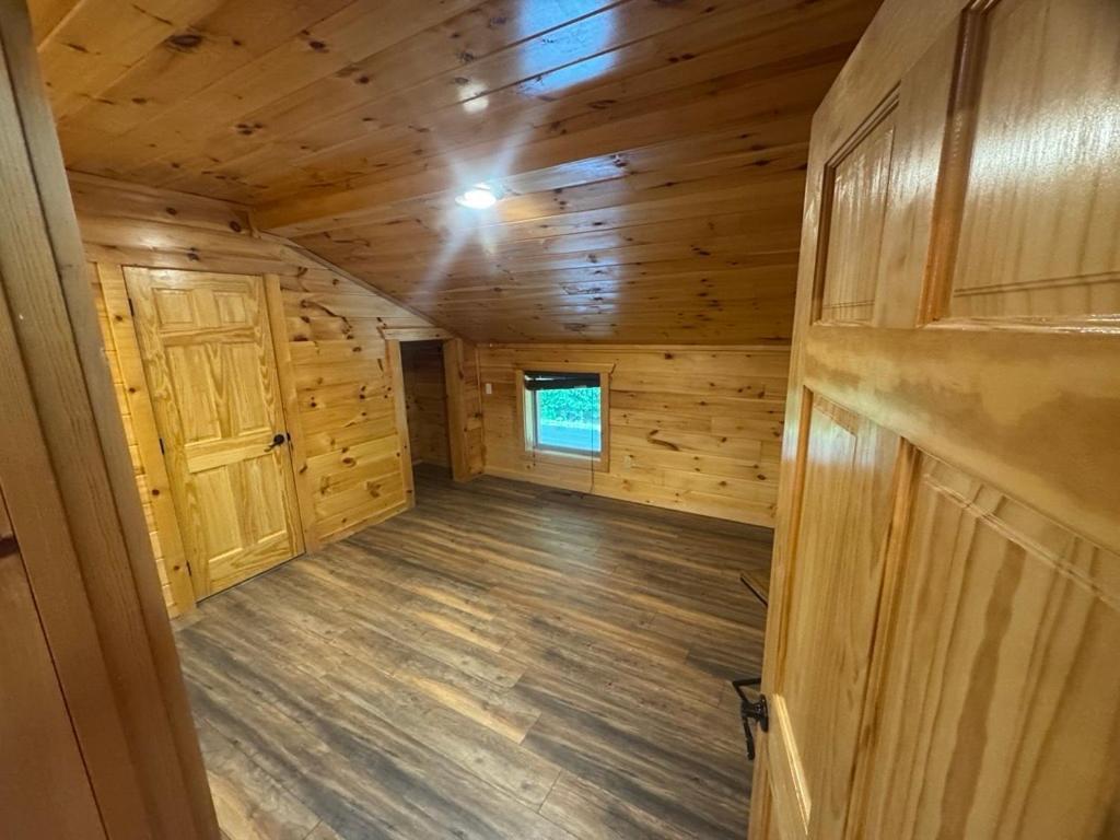 Hot Tub Fire Pit Game Room Theater Easy Access Sleeps 12 - Black Bear Lodge ピジョンフォージ エクステリア 写真